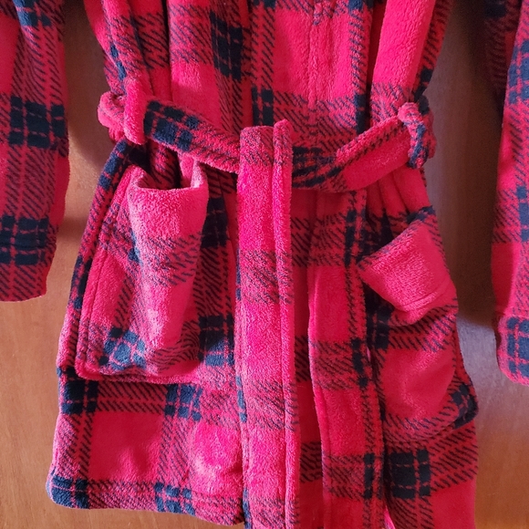 Robes - Picture 10 of 10